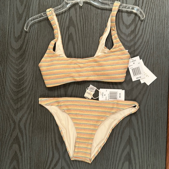 l*space Bikini - New 🌴🌴🌴 - Picture 1 of 14